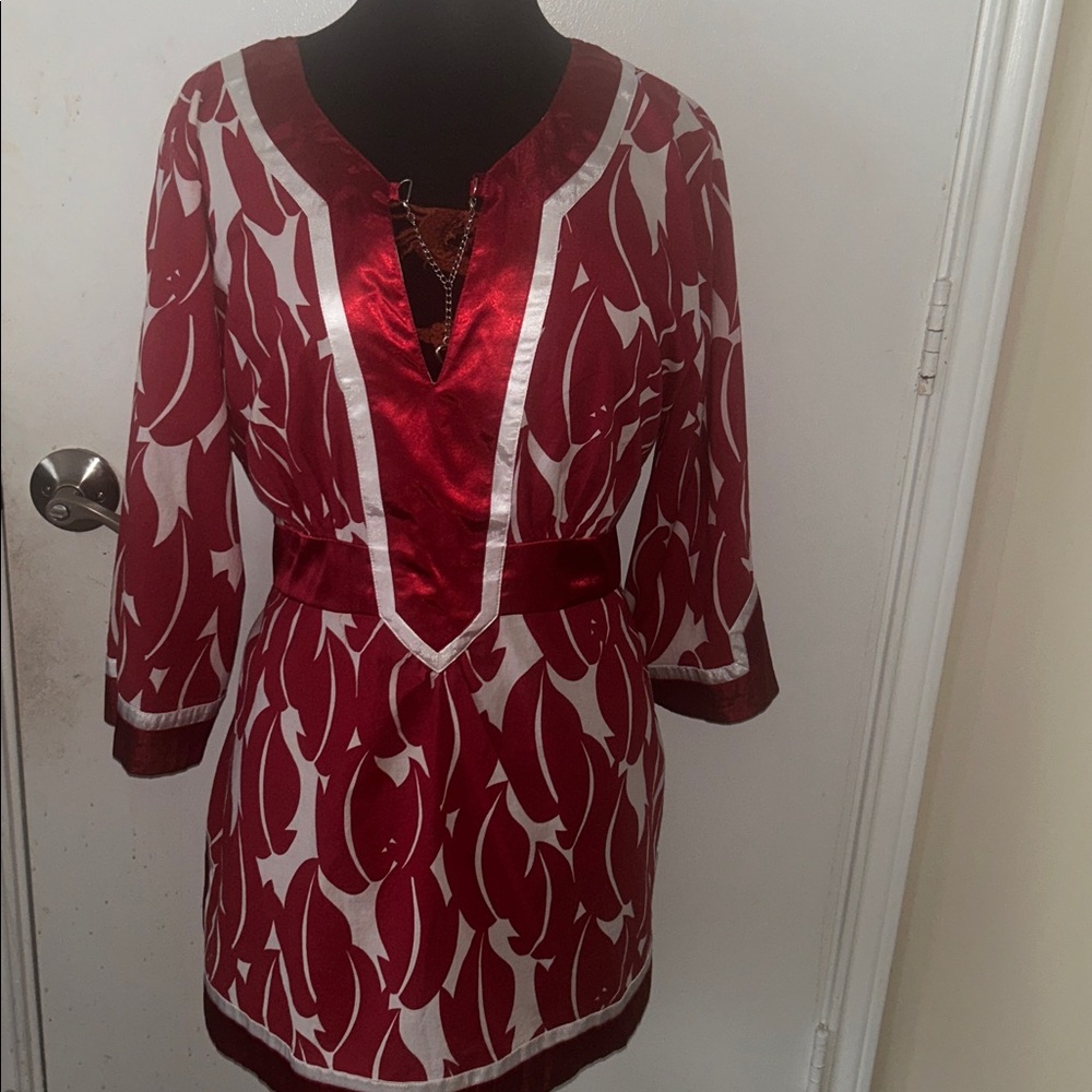 Ashley Stewart like new Red and White Patterned Kimono Top size 2X - Picture 4 of 4